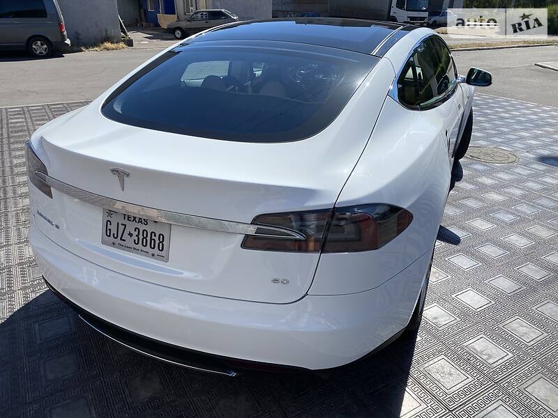 Седан Tesla Model S 2013 в Дніпрі фото 11 Седан Tesla Model S 2013 в Дніпрі
