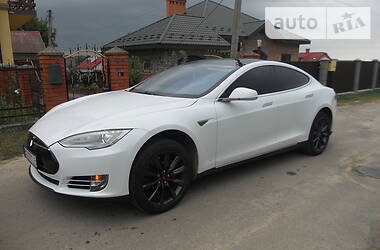 Лифтбек Tesla Model S 2013 в Бориславе