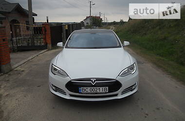 Лифтбек Tesla Model S 2013 в Бориславе