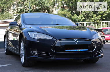 Лифтбек Tesla Model S 2013 в Харькове