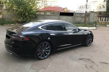 Седан Tesla Model S 2014 в Киеве