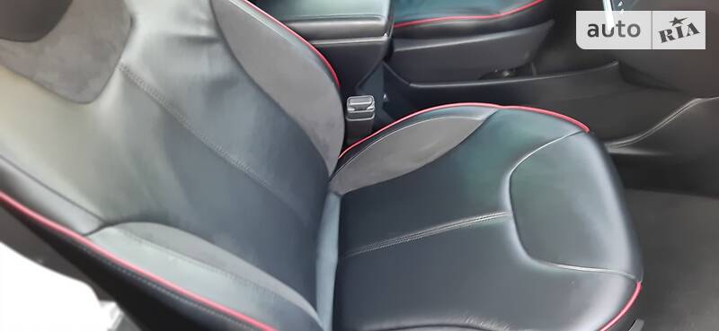 Хэтчбек Tesla Model S 2013 в Одессе