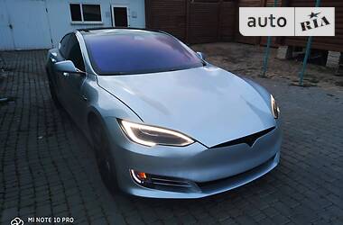 Седан Tesla Model S 2018 в Одессе