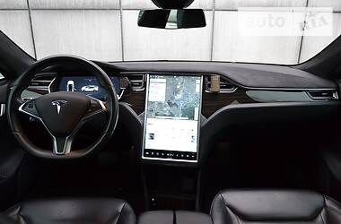 Ліфтбек Tesla Model S 2015 в Києві