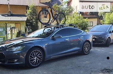 Tesla Model S 2013 Tesla Model S 2013