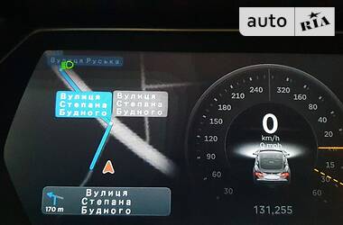 Лифтбек Tesla Model S 2013 в 