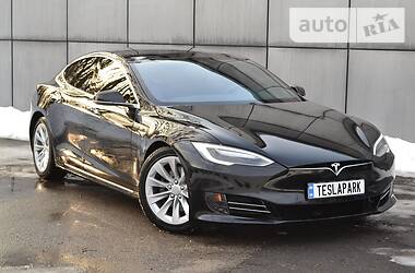 Tesla Model S 2016