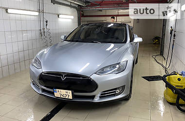 Tesla Model S 2013