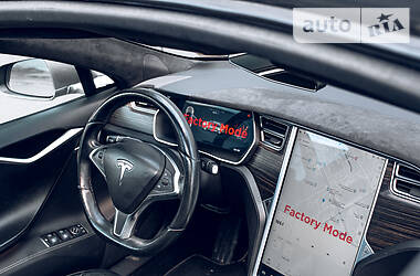 Лифтбек Tesla Model S 2015 в Киеве