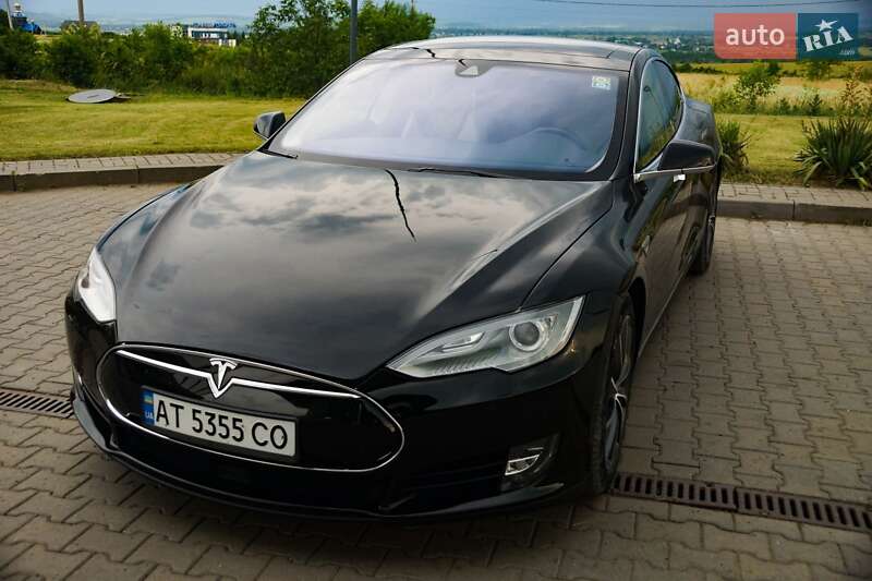 Хетчбек Tesla Model S 2015 в Коломиї