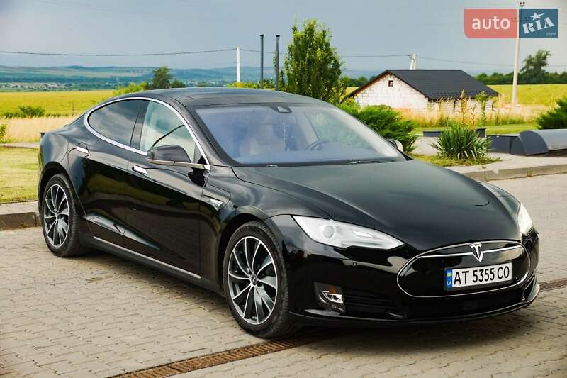 Хетчбек Tesla Model S 2015 в Коломиї