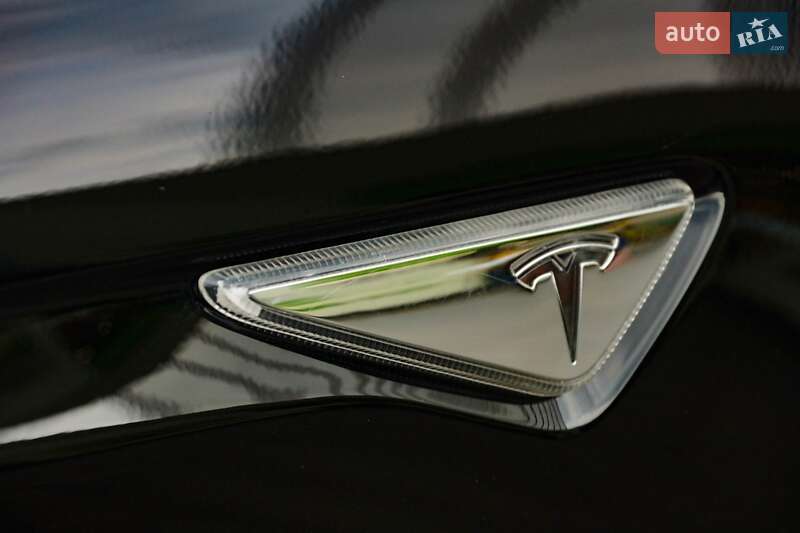 Хетчбек Tesla Model S 2015 в Коломиї