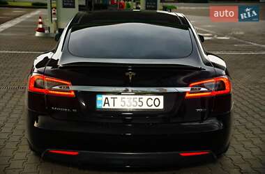 Хетчбек Tesla Model S 2015 в Коломиї