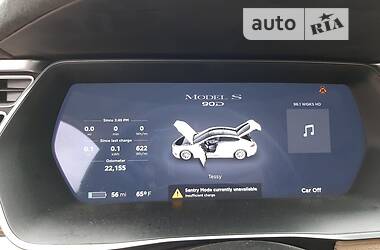 Лифтбек Tesla Model S 2016 в 