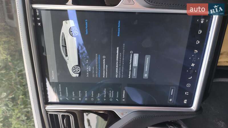 Ліфтбек Tesla Model S 2014 в Харкові фото 26 Ліфтбек Tesla Model S 2014 в Харкові