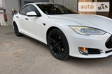 Седан Tesla Model S 2013 в Києві