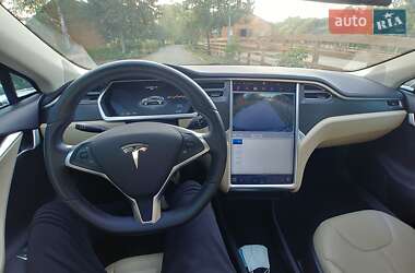 Лифтбек Tesla Model S 2014 в Киеве