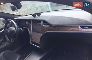 Хэтчбек Tesla Model S 2016 в Кременчуге