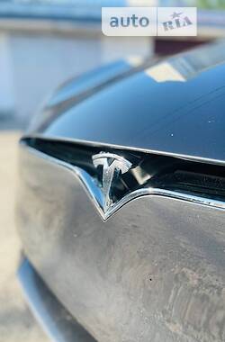 Лифтбек Tesla Model S 2016 в Харькове