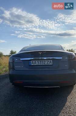 Ліфтбек Tesla Model S 2013 в Києві