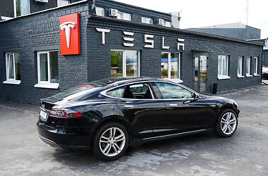 Tesla Model S 2014 Tesla Model S 2014