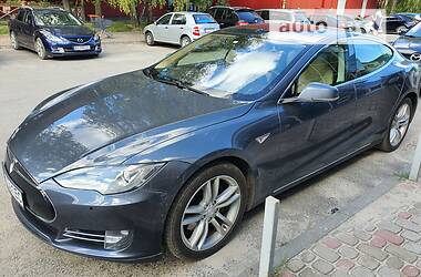 Лифтбек Tesla Model S 2013 в Тернополе