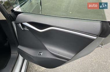Хэтчбек Tesla Model S 2014 в Киеве