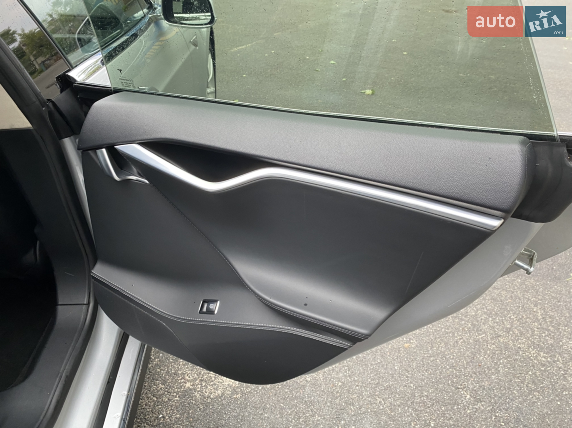2014 Tesla Model S - мініатюра 28