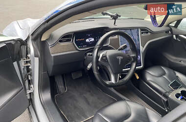 Хэтчбек Tesla Model S 2014 в Киеве