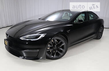 Лифтбек Tesla Model S 2022 в 
