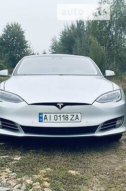 Tesla Model S 2017