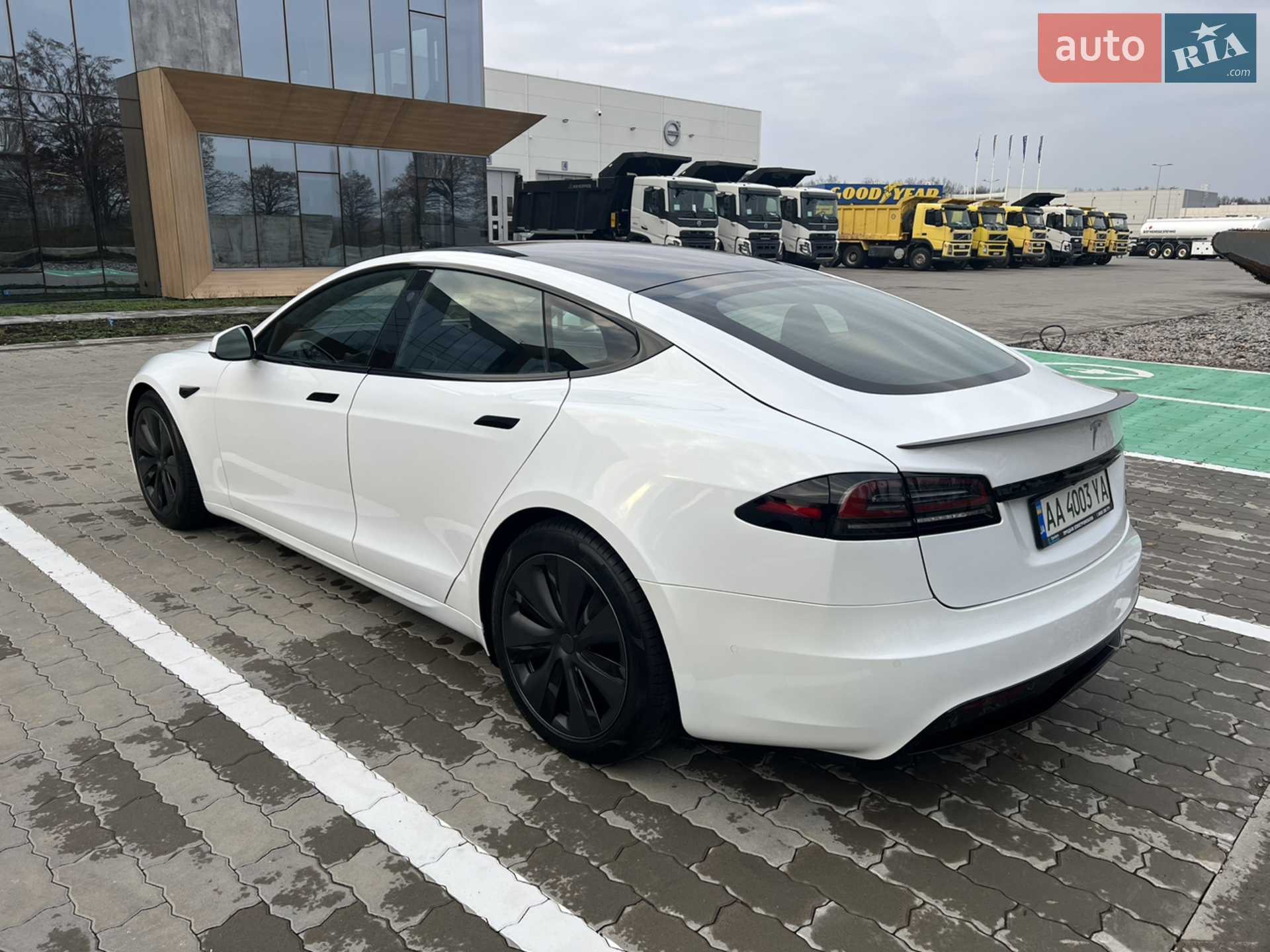 2022 Tesla Model S - мініатюра 5