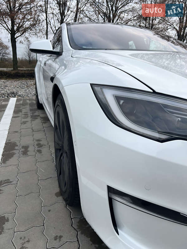 Лифтбек Tesla Model S 2022 в Киеве