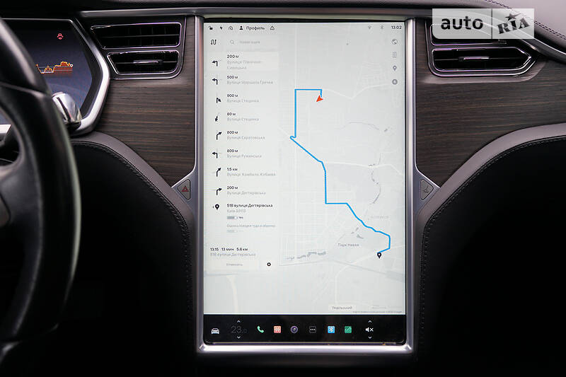 Лифтбек Tesla Model S 2013 в Киеве