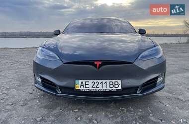 Лифтбек Tesla Model S 2014 в Днепре