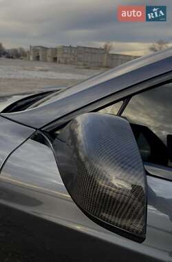 Лифтбек Tesla Model S 2014 в Днепре