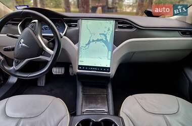 Ліфтбек Tesla Model S 2013 в Черкасах