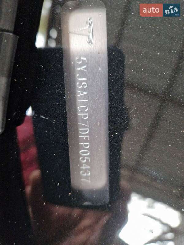 Лифтбек Tesla Model S 2013 в Черкассах