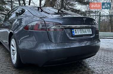 Ліфтбек Tesla Model S 2019 в Харкові