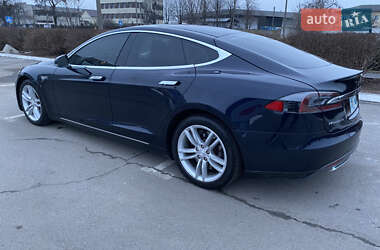 Лифтбек Tesla Model S 2014 в Полтаве