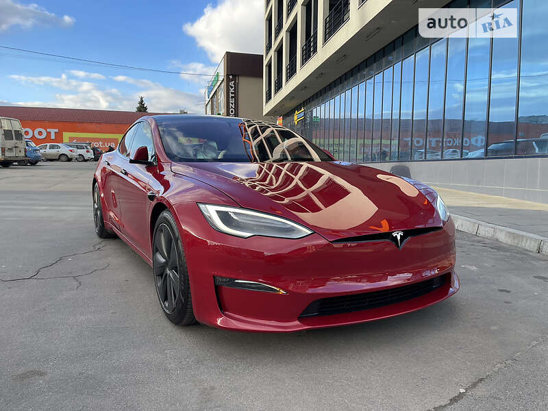 Лифтбек Tesla Model S 2021 в Умани