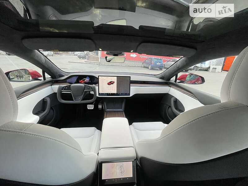 Лифтбек Tesla Model S 2021 в Умани