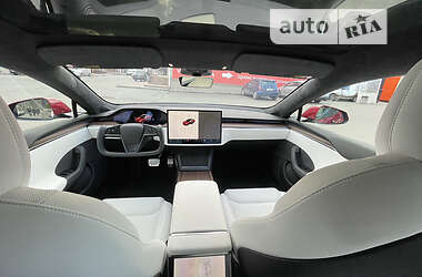 Лифтбек Tesla Model S 2021 в 
