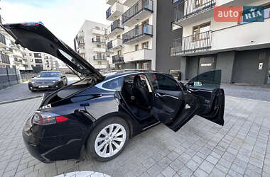 Tesla Model S 2016