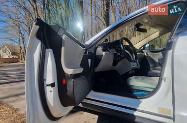 Ліфтбек Tesla Model S 2013 в Вінниці