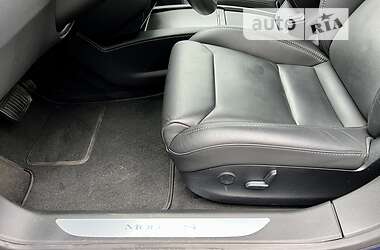 Лифтбек Tesla Model S 2019 в 
