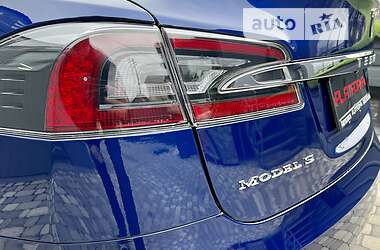 Лифтбек Tesla Model S 2019 в 