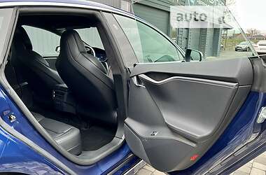 Лифтбек Tesla Model S 2019 в 