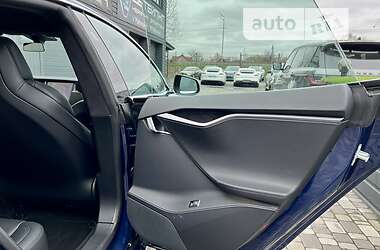 Лифтбек Tesla Model S 2019 в 