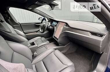 Лифтбек Tesla Model S 2019 в 